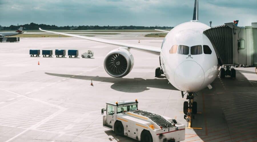 How to Choose the Right Air Cargo Service for Time-Sensitive Shipments