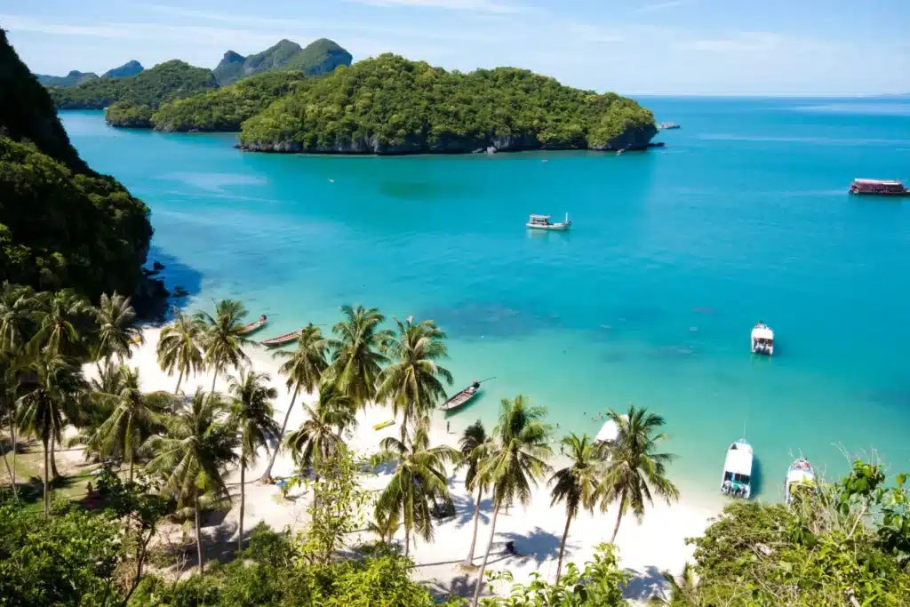 100+ Luxury Private Jet Destinations: The Complete 2026 Guide 8 Southeast Asian Beaches