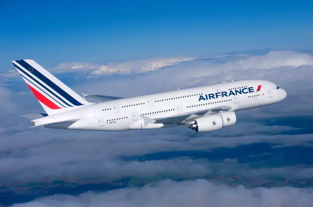 Best Business Class Airlines in 2026: Top Carriers Ranked for Comfort, Seats & Service 9 Air France
