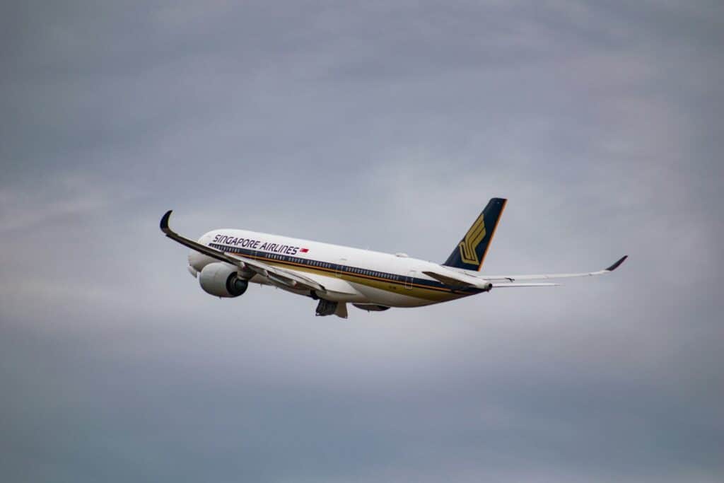 How Airline Pricing Works: Why Flight Ticket Prices Change Every Day (2026) 2 Airline Revenue Management