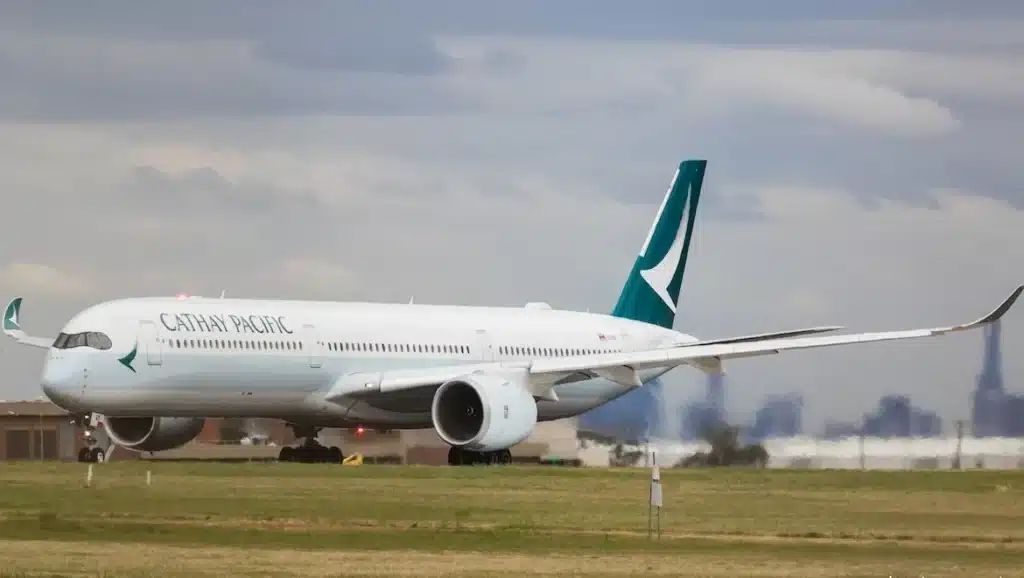 Best Business Class Airlines in 2026: Top Carriers Ranked for Comfort, Seats & Service 6 Cathay Pacific Airbus A350-1000