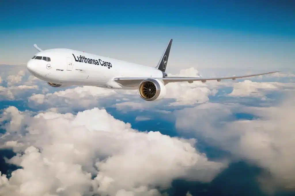 Boeing 777X vs Airbus A350-1000: The Ultimate Widebody Comparison for 2026 9 Lufthansa