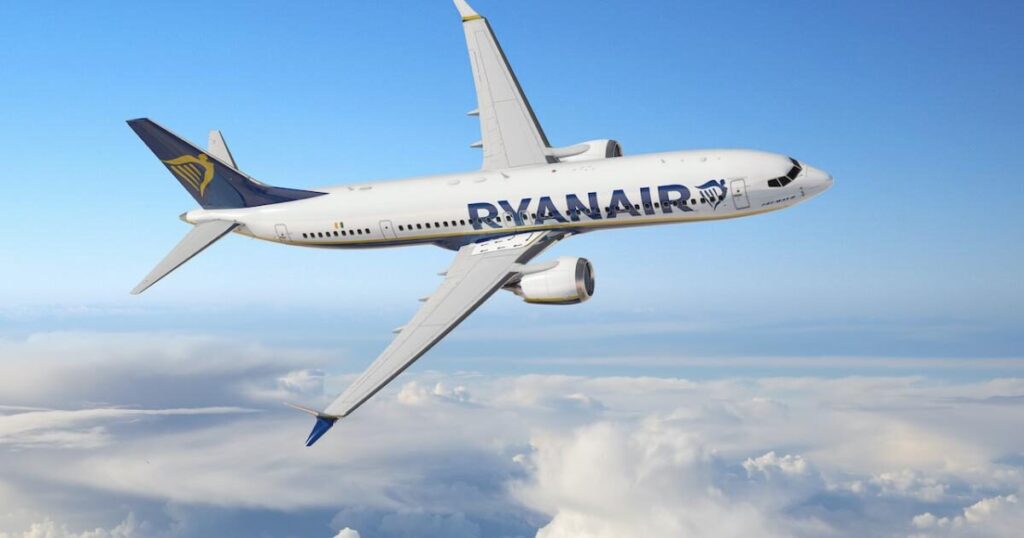Airbus A320neo vs Boeing 737 MAX: Which Jet Burns Less Fuel in 2025? 7 Ryanair (Boeing 737 MAX 8-200)
