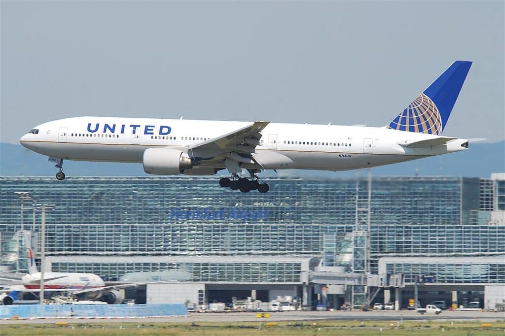 United Airlines Airbus A350