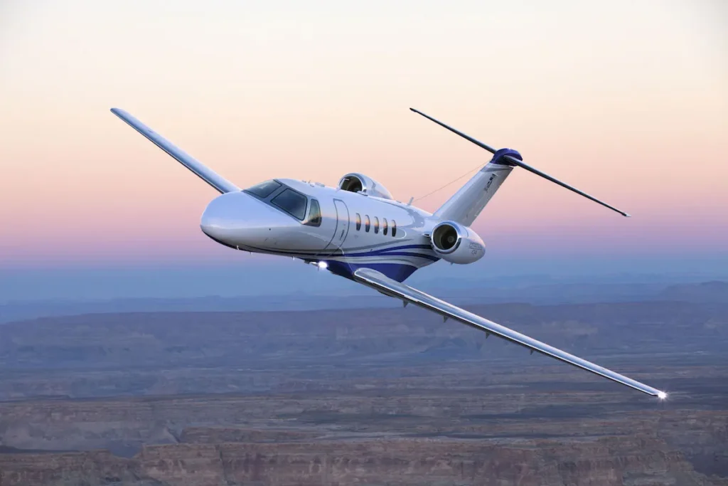 Phenom 300 vs Citation CJ4: Which Light Jet Is Better in 2026? 6 Citation CJ4 business jet landing