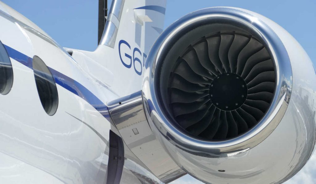 Gulfstream G650ER Explained: Why the Ultra-Rich Still Love This Private Jet 3 Rolls-Royce BR725 engine mounted on Gulfstream